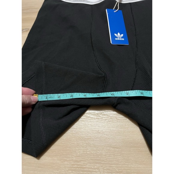 NWT Adidas Ribbed Shorts Tights Womens Black Large‎ NEW CS Rib Short IS2364 - Picture 3 of 7